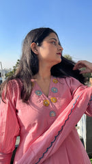 Label roohani Elegant Pink Floral Kurta Set