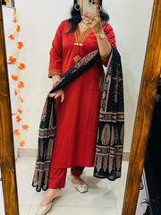 Red women pure cotton embroidered kurta with pant and dupatta