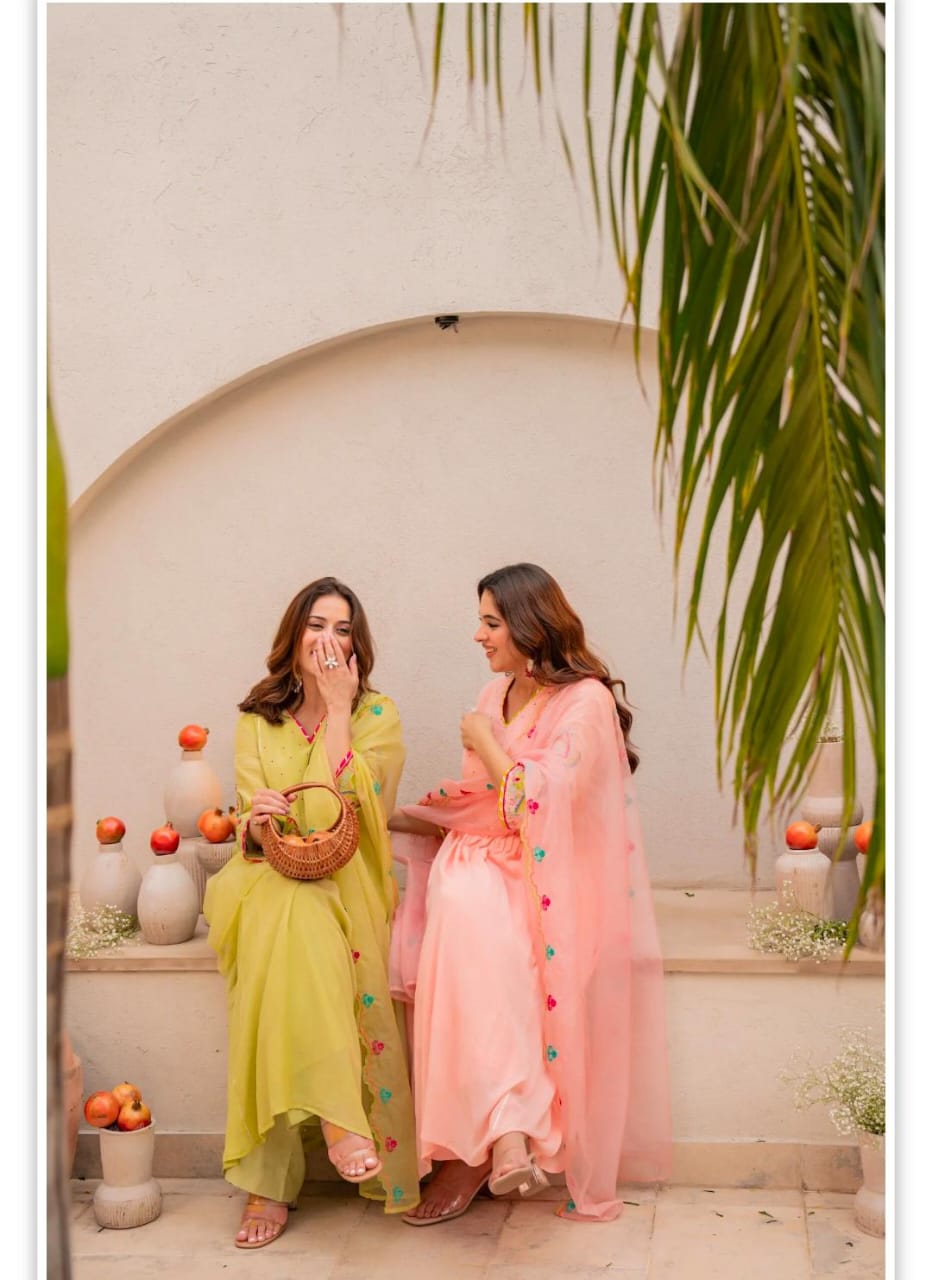 Label roohani  Women Blush Pink Cotton Embroidery Kodi Lace Kurta Pant and Dupatta set