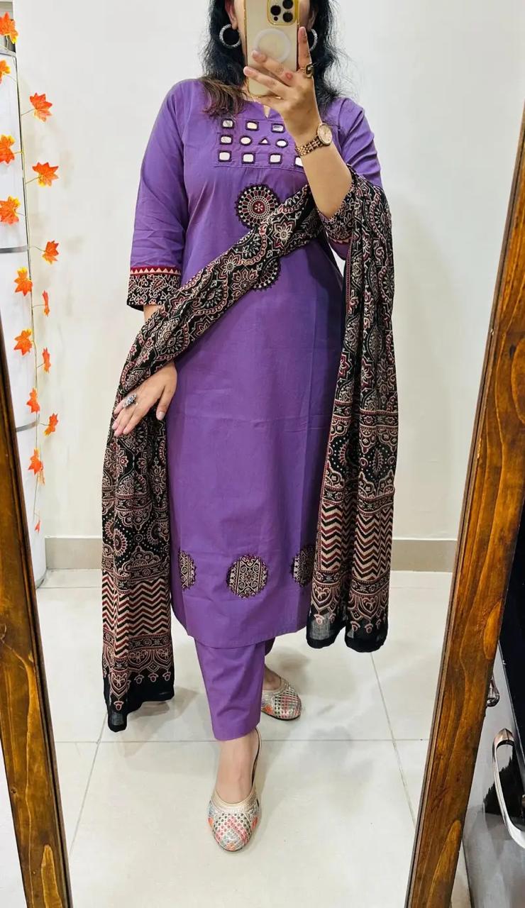 Elegant Purple Kurta Set with Ethnic Motif Dupatta