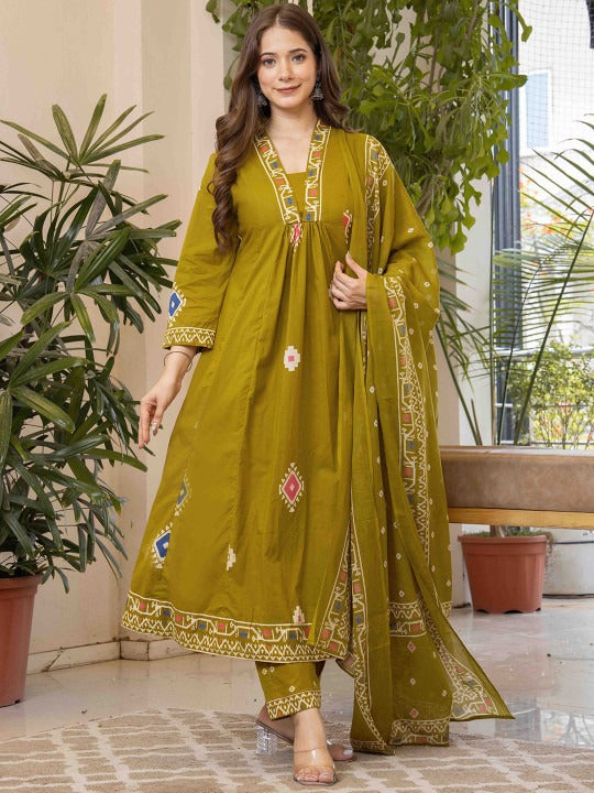 Women Ethnic Motifs Printed Pure Cotton Anarkali Kurta with Trousers & Dupatta