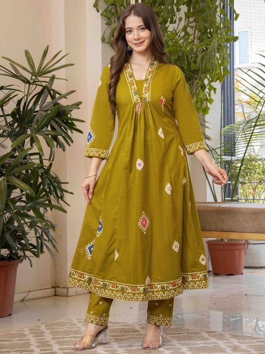 Women Ethnic Motifs Printed Pure Cotton Anarkali Kurta with Trousers & Dupatta